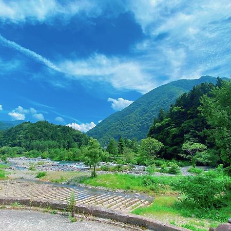 Hakuunsou Hotel Takajama Kültér fotó