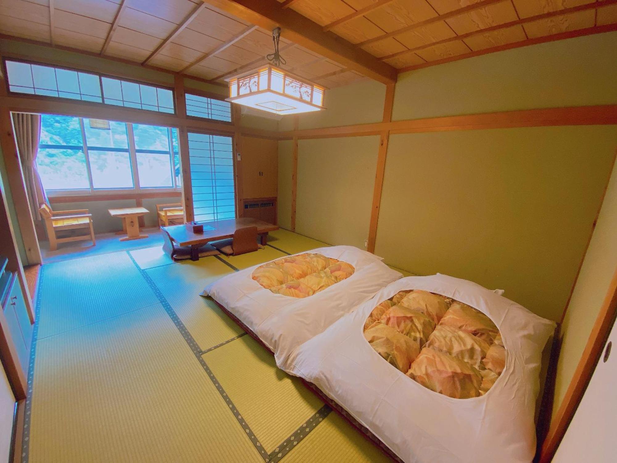 Hakuunsou Hotel Takajama Kültér fotó