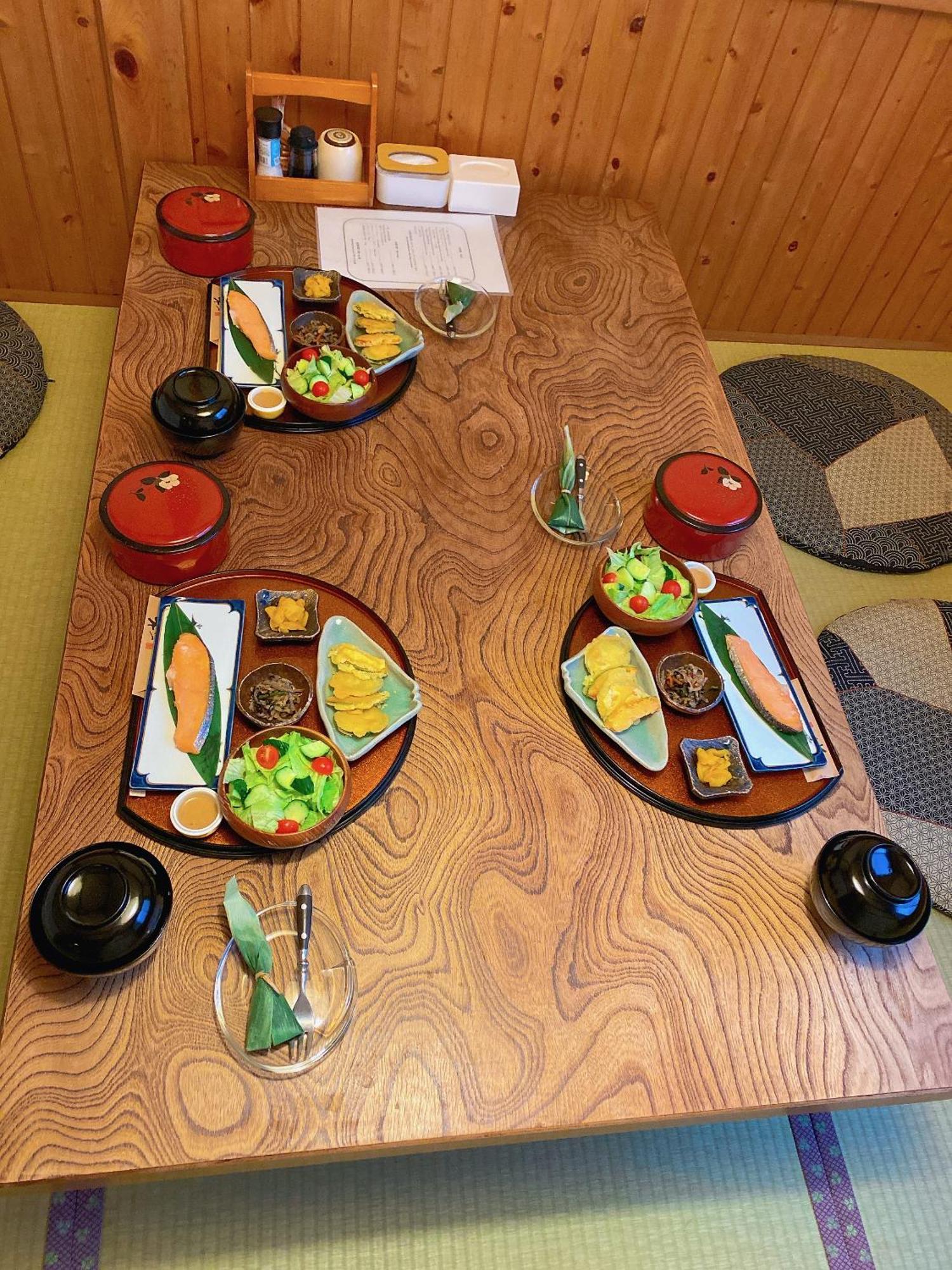 Hakuunsou Hotel Takajama Kültér fotó